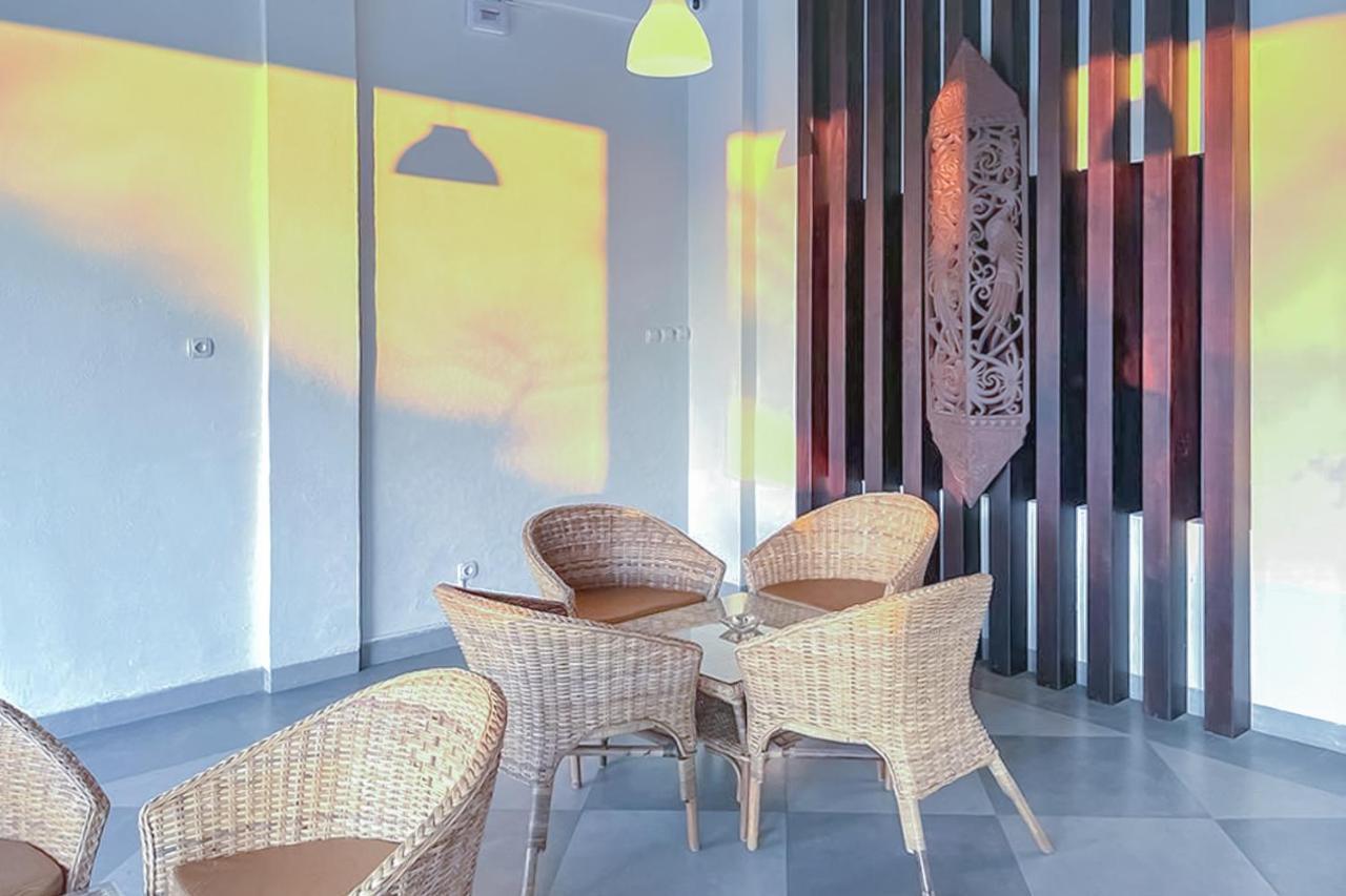 Urbanview Syariah Wisma Annisa Palangkaraya By Reddoorz 外观 照片